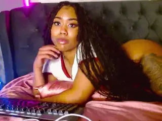 BriannaBrave's Live Sex Cam Show