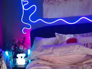 BriannaBrave's Live Sex Cam Show