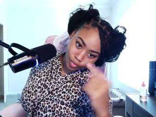 BriannaBrave's Live Sex Cam Show
