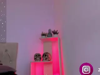 Valeriie21's Live Sex Cam Show