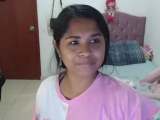 kiara-williambk's Live Sex Cam Show