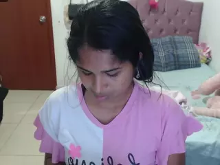 kiara-williambk's Live Sex Cam Show