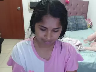 kiara-williambk's Live Sex Cam Show
