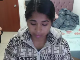 kiara-williambk's Live Sex Cam Show