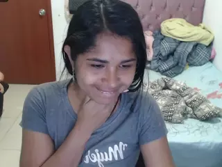 kiara-williambk's Live Sex Cam Show