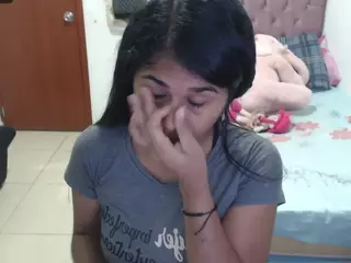 kiara-williambk's Live Sex Cam Show