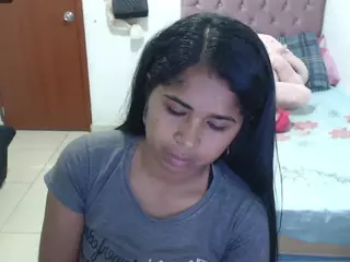 kiara-williambk's Live Sex Cam Show