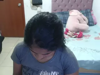 kiara-williambk's Live Sex Cam Show