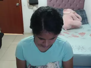 kiara-williambk's Live Sex Cam Show