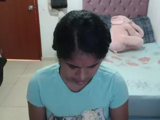 kiara-williambk's Live Sex Cam Show