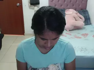 kiara-williambk's Live Sex Cam Show