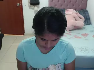 kiara-williambk's Live Sex Cam Show