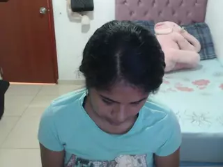 kiara-williambk's Live Sex Cam Show