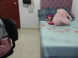 kiara-williambk's Live Sex Cam Show