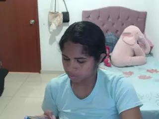 kiara-williambk's Live Sex Cam Show