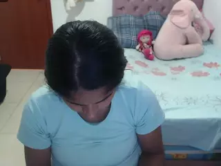 kiara-williambk's Live Sex Cam Show