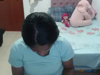 kiara-williambk's Live Sex Cam Show