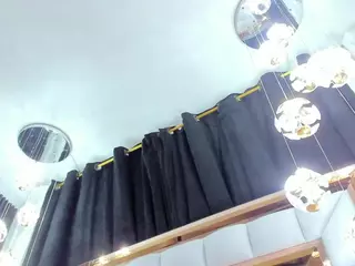 SarayRoyse's Live Sex Cam Show