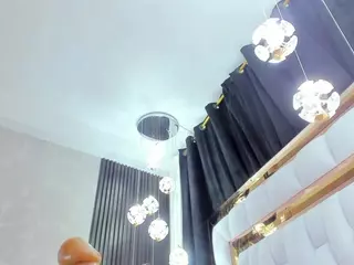 SarayRoyse's Live Sex Cam Show