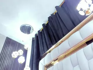 SarayRoyse's Live Sex Cam Show