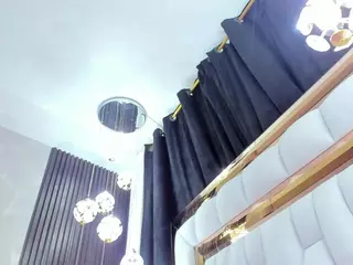 SarayRoyse's Live Sex Cam Show