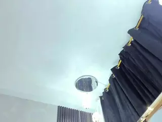 SarayRoyse's Live Sex Cam Show