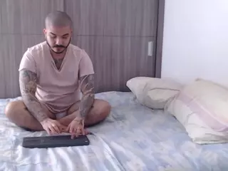 sweetdesires's Live Sex Cam Show