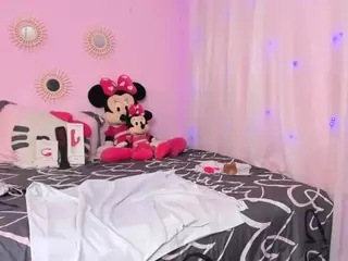 taste-biigass's Live Sex Cam Show