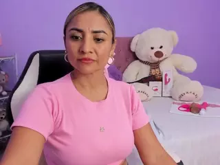 taste-biigass's Live Sex Cam Show