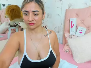 taste-biigass's Live Sex Cam Show