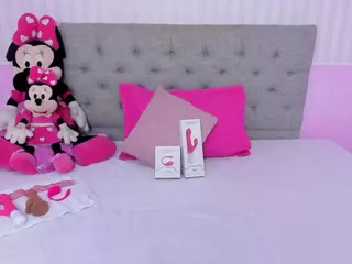 taste-biigass's Live Sex Cam Show