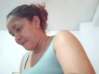 karlapum's Live Sex Cam Show