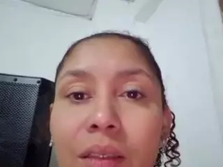 karlapum's Live Sex Cam Show