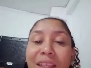 karlapum's Live Sex Cam Show