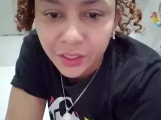 karlapum's Live Sex Cam Show