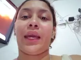 karlapum's Live Sex Cam Show
