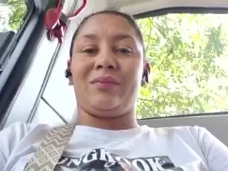 karlapum's Live Sex Cam Show