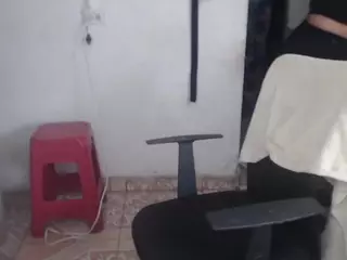 karlapum's Live Sex Cam Show