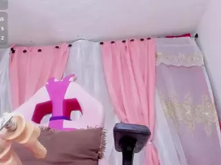 IndiraCollins's Live Sex Cam Show