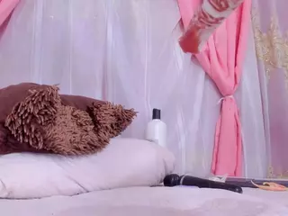 IndiraCollins's Live Sex Cam Show
