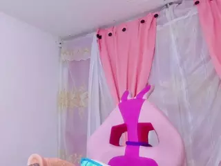 IndiraCollins's Live Sex Cam Show
