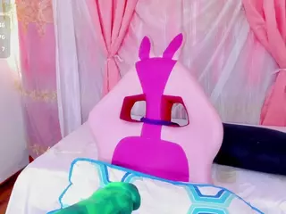 IndiraCollins's Live Sex Cam Show