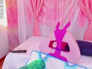IndiraCollins's Live Sex Cam Show