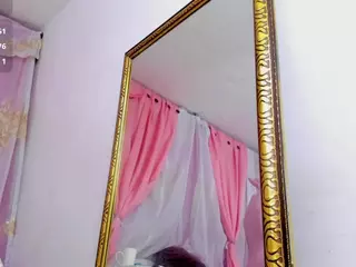 IndiraCollins's Live Sex Cam Show
