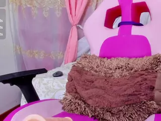 IndiraCollins's Live Sex Cam Show
