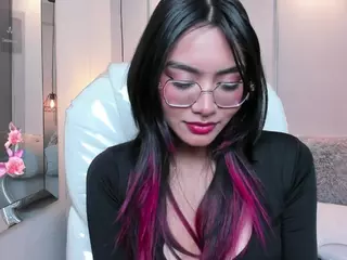 AzuraKindong's Live Sex Cam Show