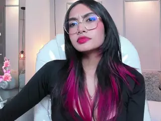AzuraKindong's Live Sex Cam Show