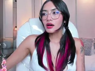 AzuraKindong's Live Sex Cam Show