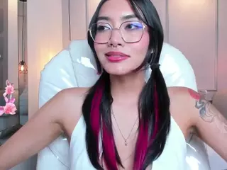 AzuraKindong's Live Sex Cam Show