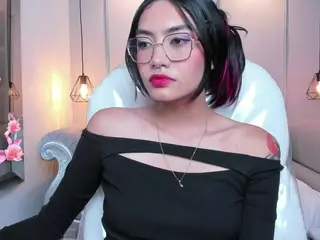AzuraKindong's Live Sex Cam Show